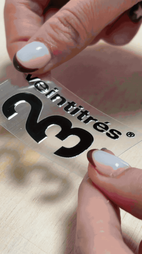 Prueba de calidad y resistencia de stickers
